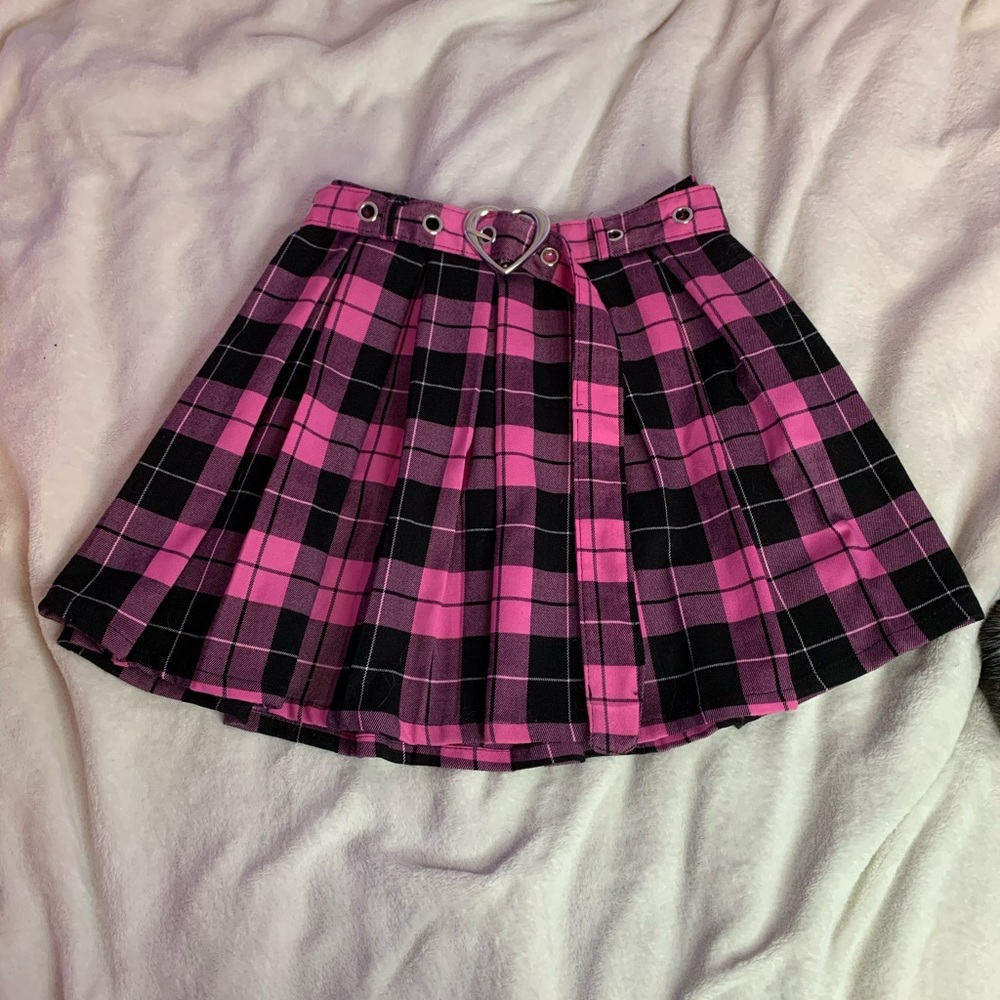 Hot Topic Heart Belt Pleated Plaid Skirt